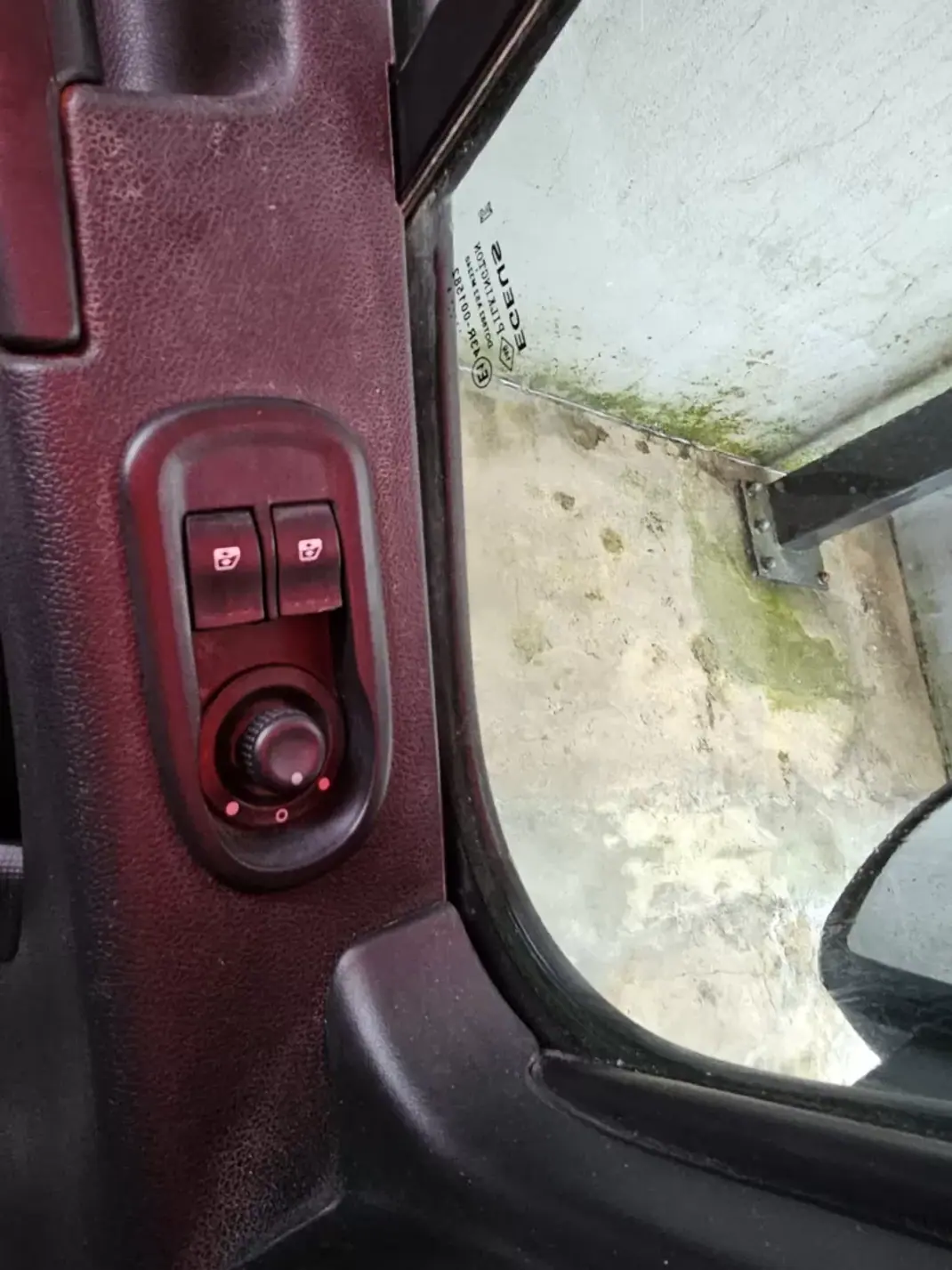 Renault Master 2019 - 18999 EUR, 133000 km - AUTO.MOTO.pt - 133000km - foto 6 de 14