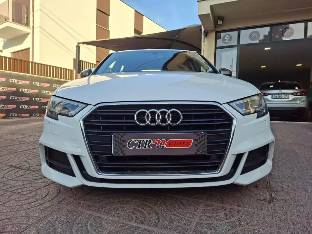 Audi A3 Sportback 2019 - 18500 EUR, 98000 km - 98000km - foto 2 de 28