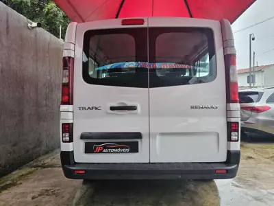 Renault Trafic 2021 - 27999 EUR, 164000 km - AUTO.MOTO.pt - 164000km - foto 14 de 14