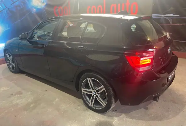 BMW 118 2015 - 13999 EUR, 164000 km - AUTO.MOTO.pt - 164000km - foto 17 de 50