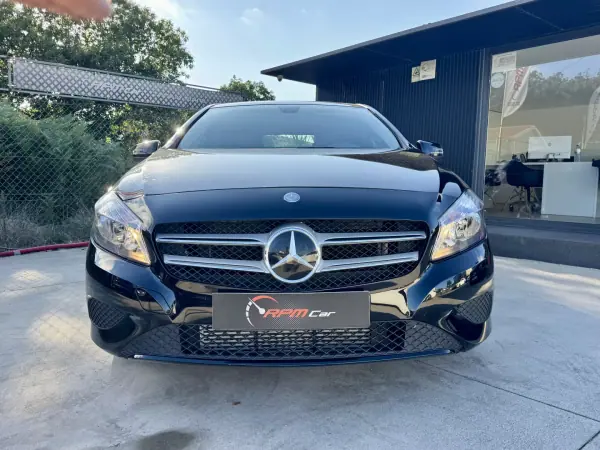 Mercedes-Benz A 180 2013 - 12999 EUR, 140000 km - AUTO.MOTO.pt - 140000km - foto 2 de 16