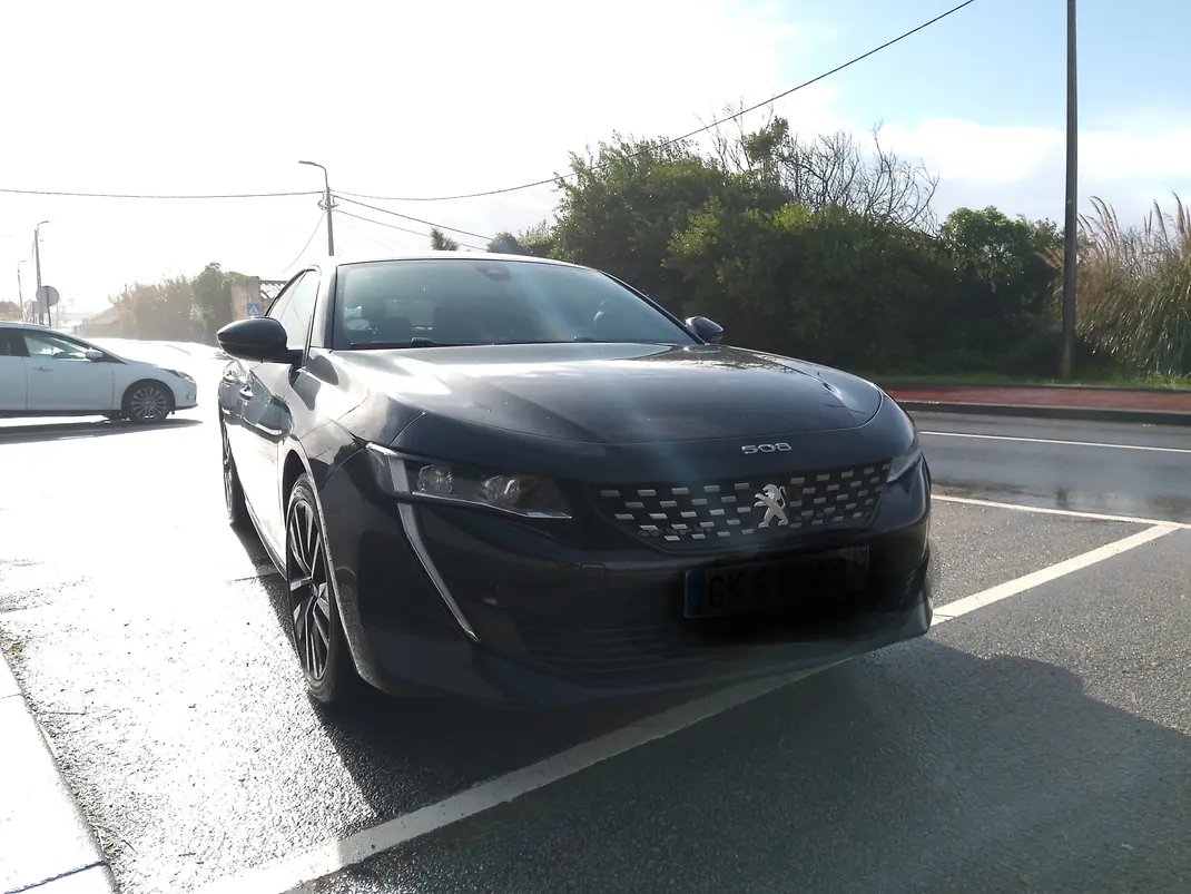 Peugeot 508 SW 2022 - 25000 EUR, 128000 km - AUTO.MOTO.pt - 128000km - foto 2 de 8