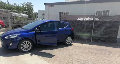 Ford Fiesta 2017 - 13000 EUR, 94020 km - AUTO.MOTO.pt - 94020km - foto 10 de 18