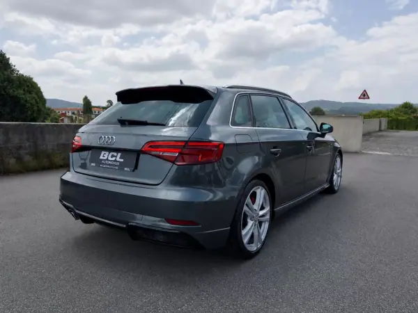 Audi A3 Sportback 2017 - 18990 EUR, 164000 km - AUTO.MOTO.pt - 164000km - foto 7 de 33
