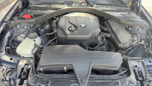 BMW 116 2015 - 9990 EUR, 227000 km - AUTO.MOTO.pt - 227000km - foto 10 de 13