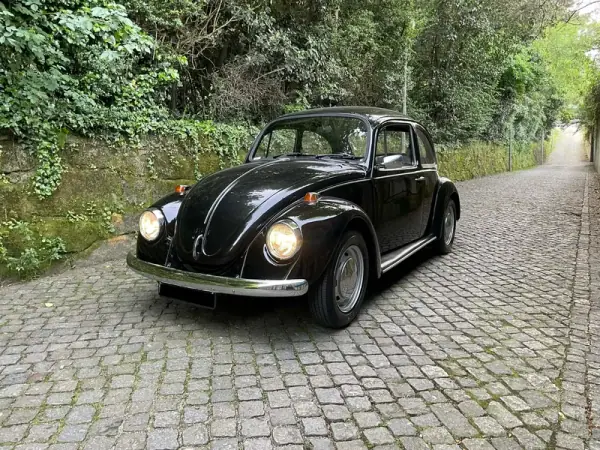 Volkswagen Carocha Cabrio 1972 - 8900 EUR, 84000 km - AUTO.MOTO.pt - 84000km - foto 22 de 29