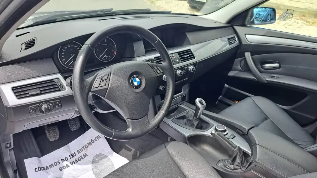 BMW 520 2008 - 8890 EUR, 322077 km - AUTO.MOTO.pt - 322077km - foto 26 de 41