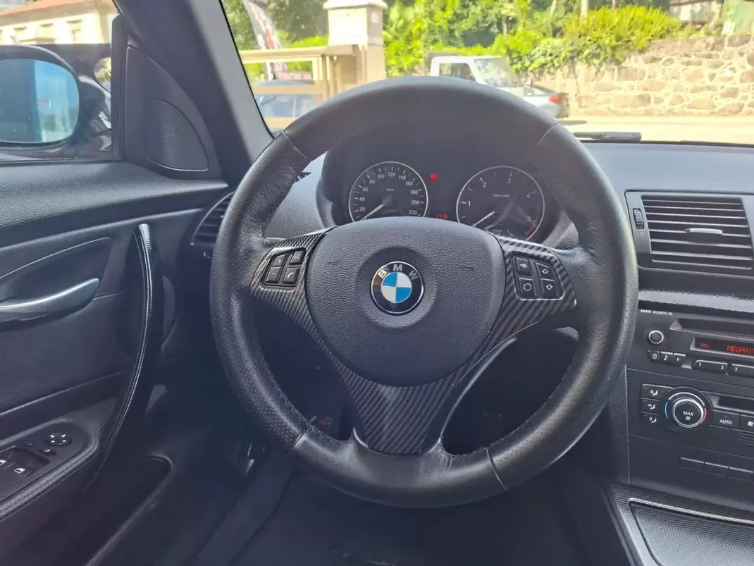 BMW 118 2007 - 11900 EUR, 212000 km - 212000km - foto 27 de 28