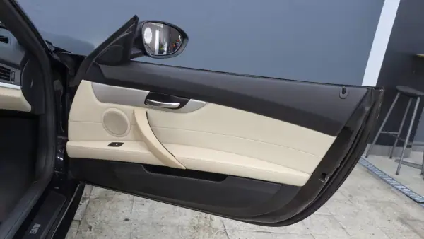 BMW Z4 2010 - 24900 EUR, 69000 km - 69000km - foto 11 de 27