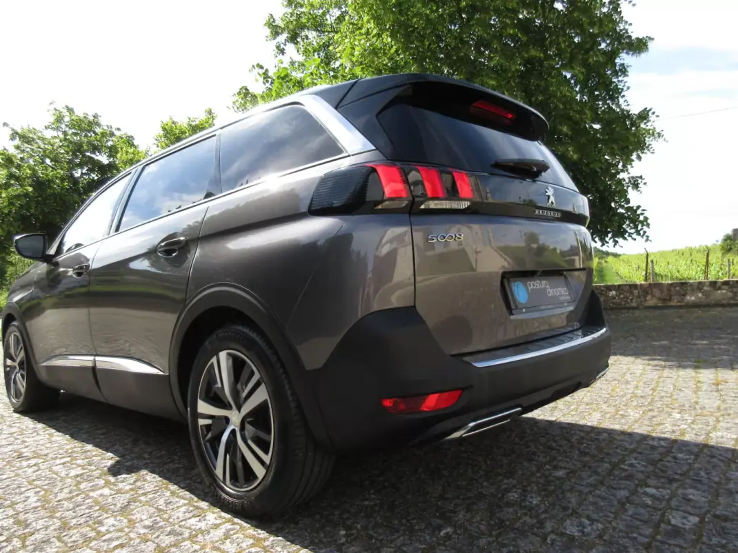 Peugeot 5008 2017 - 20490 EUR, 161000 km - AUTO.MOTO.pt - 161000km - foto 18 de 57
