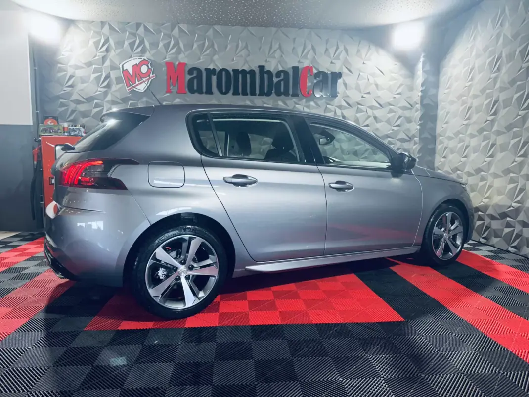 Peugeot 308 2018 - 11990 EUR, 139757 km - 139757km - foto 6 de 15