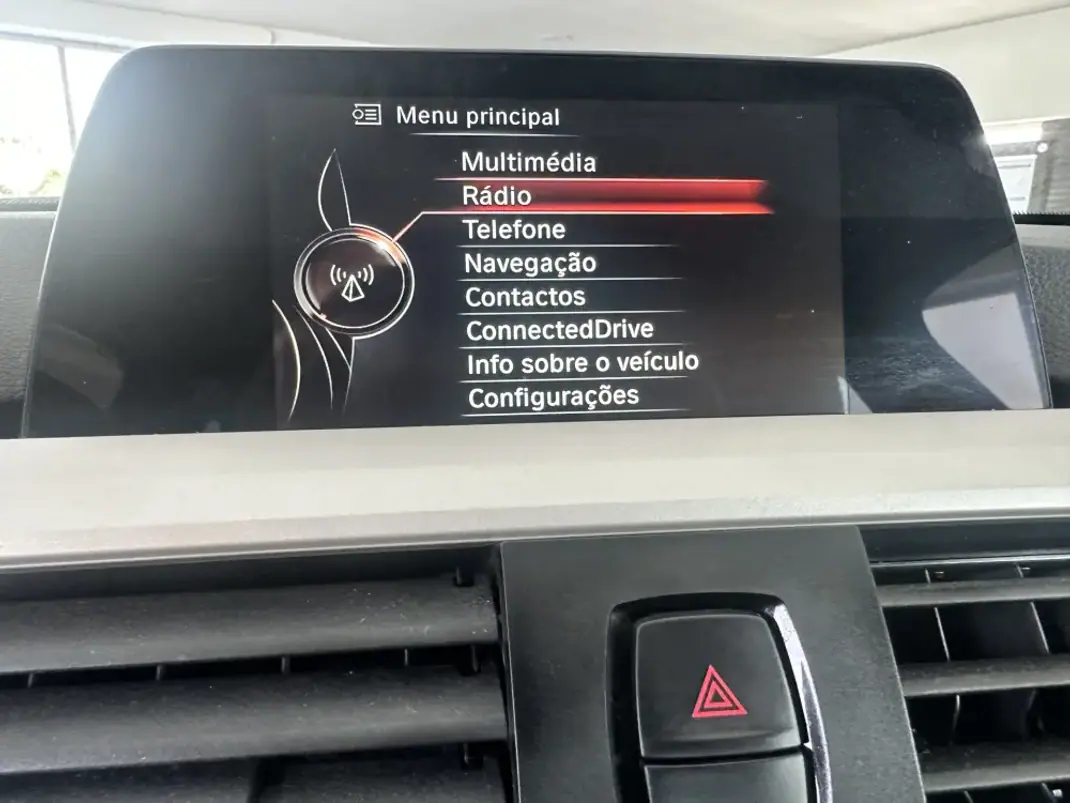 BMW 318 2016 - 17890 EUR, 141000 km - 141000km - foto 18 de 30