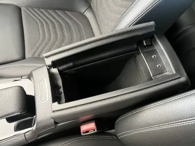 Mercedes-Benz GLA 250 2021 - 27600 EUR, 108896 km - AUTO.MOTO.pt - 108896km - foto 15 de 23
