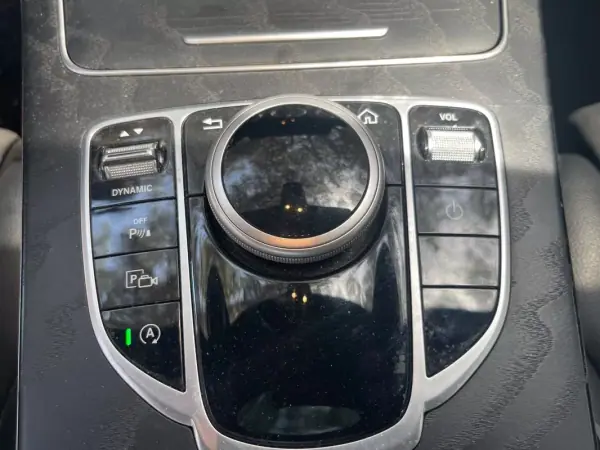 Mercedes-Benz C 220 2020 - 23990 EUR, 273920 km - AUTO.MOTO.pt - 273920km - foto 10 de 22