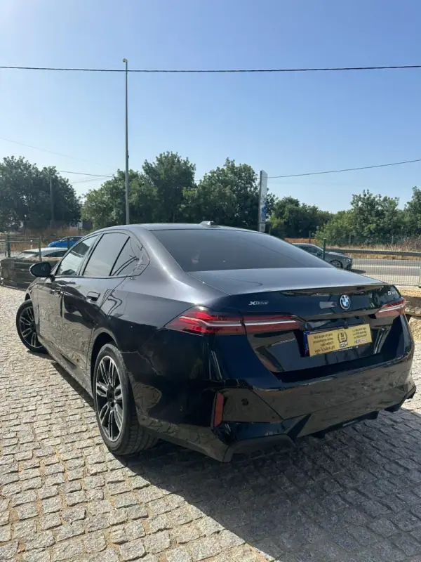BMW 530e e xDrive 2025 Híbrido Plug-In