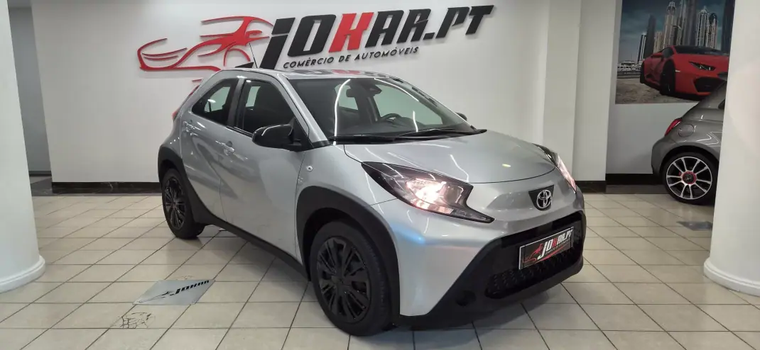 Toyota Aygo X 2023 - 14990 EUR, 63745 km - 63745km - foto 3 de 37
