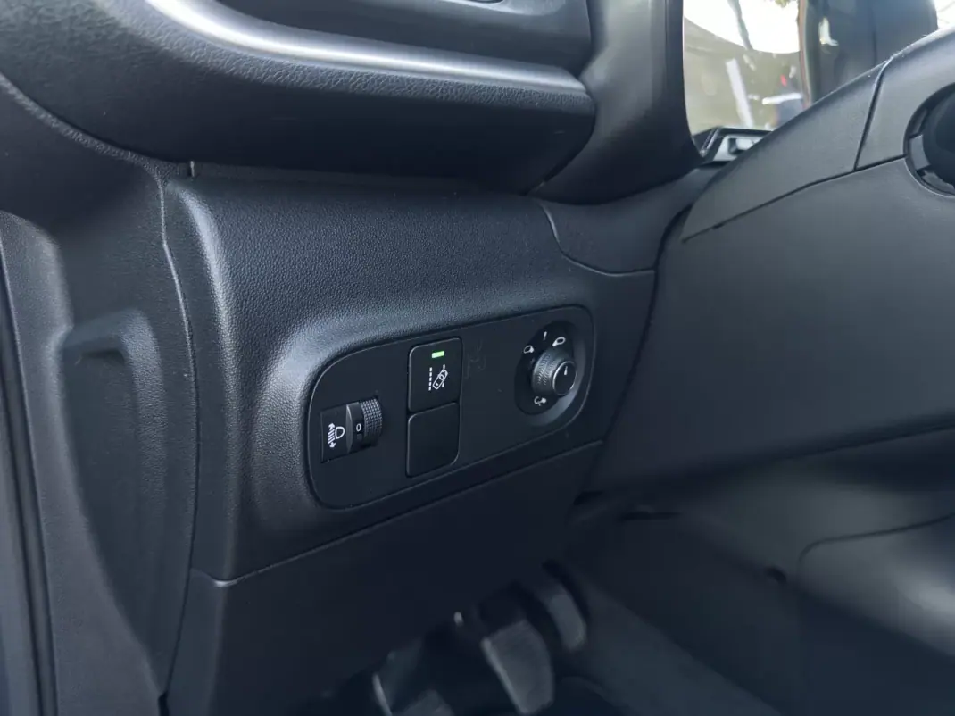 Citroën C3 2019 - 13990 EUR, 162000 km - 162000km - foto 17 de 33