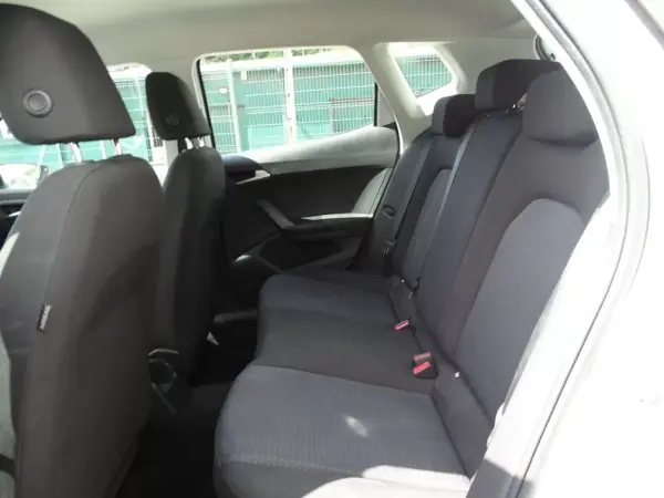 SEAT Arona 2023 - 14490 EUR, 82608 km - AUTO.MOTO.pt - 82608km - foto 14 de 23