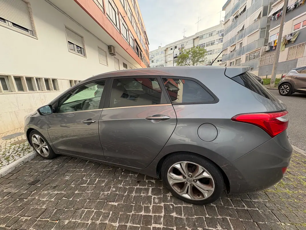 Hyundai i30 2013 - 8000 EUR, 71500 km - 71500km - foto 4 de 10