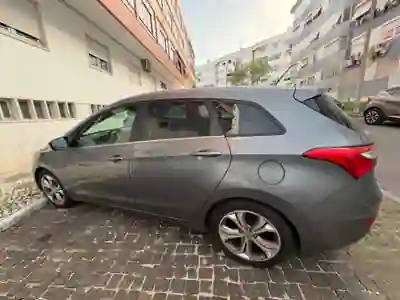Hyundai i30 2013 - 8000 EUR, 71500 km - 71500km - foto 4 de 10