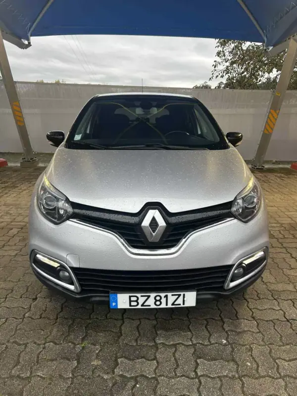 Renault Captur 2014 - 12250 EUR, 184000 km - AUTO.MOTO.pt - 184000km - foto 3 de 14