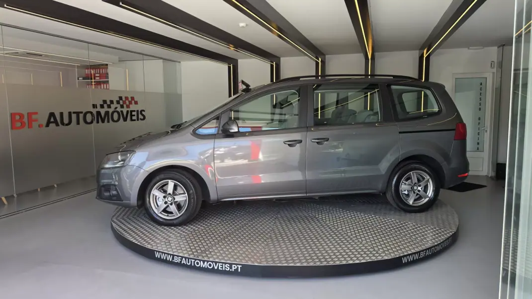 SEAT Alhambra 2011 - 11750 EUR, 235491 km - 235491km - foto 13 de 54