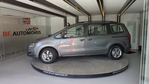 SEAT Alhambra 2011 - 11750 EUR, 235491 km - 235491km - foto 13 de 54