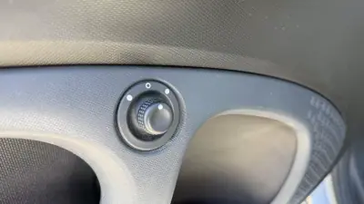 Smart Fortwo Cabrio 2018 - 10490 EUR, 55157 km - AUTO.MOTO.pt - 55157km - foto 32 de 40