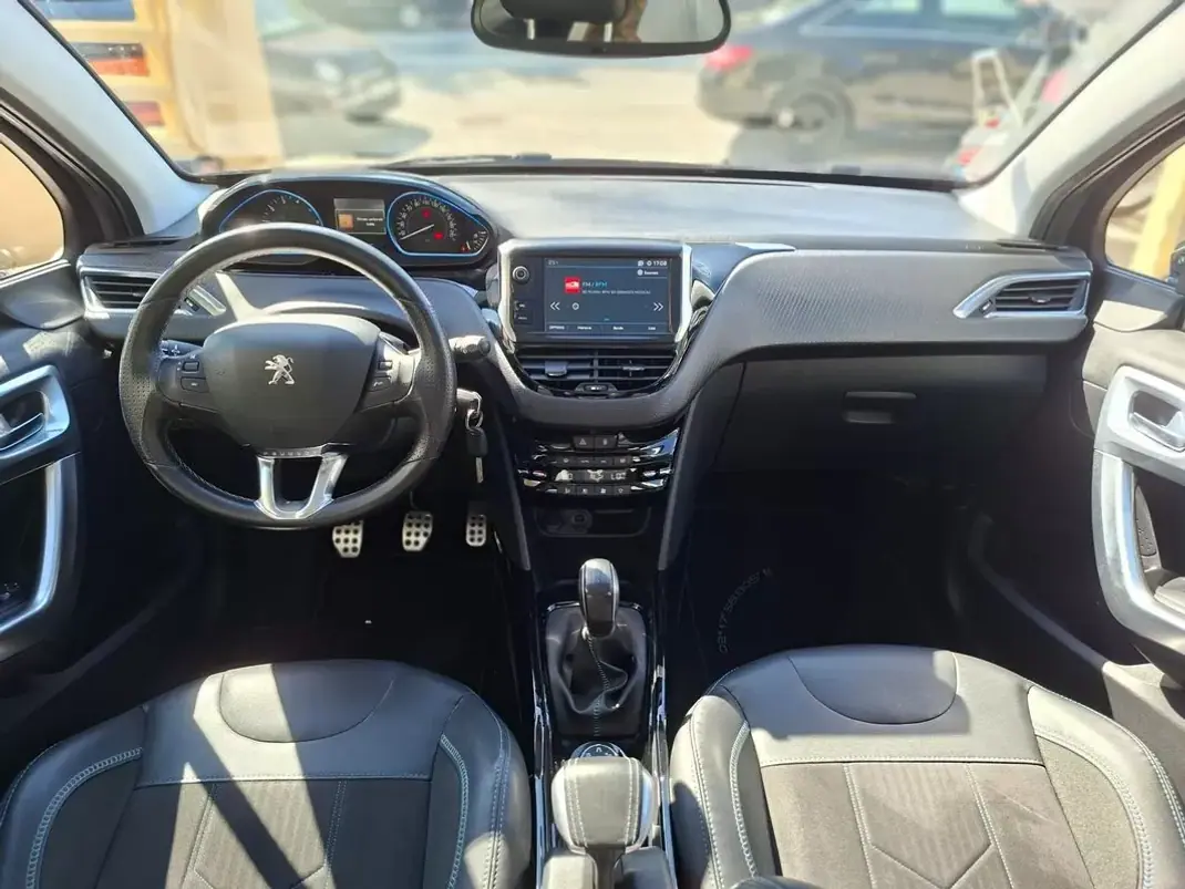 Peugeot 2008 2017 - 10000 EUR, 178323 km - 178323km - foto 26 de 37