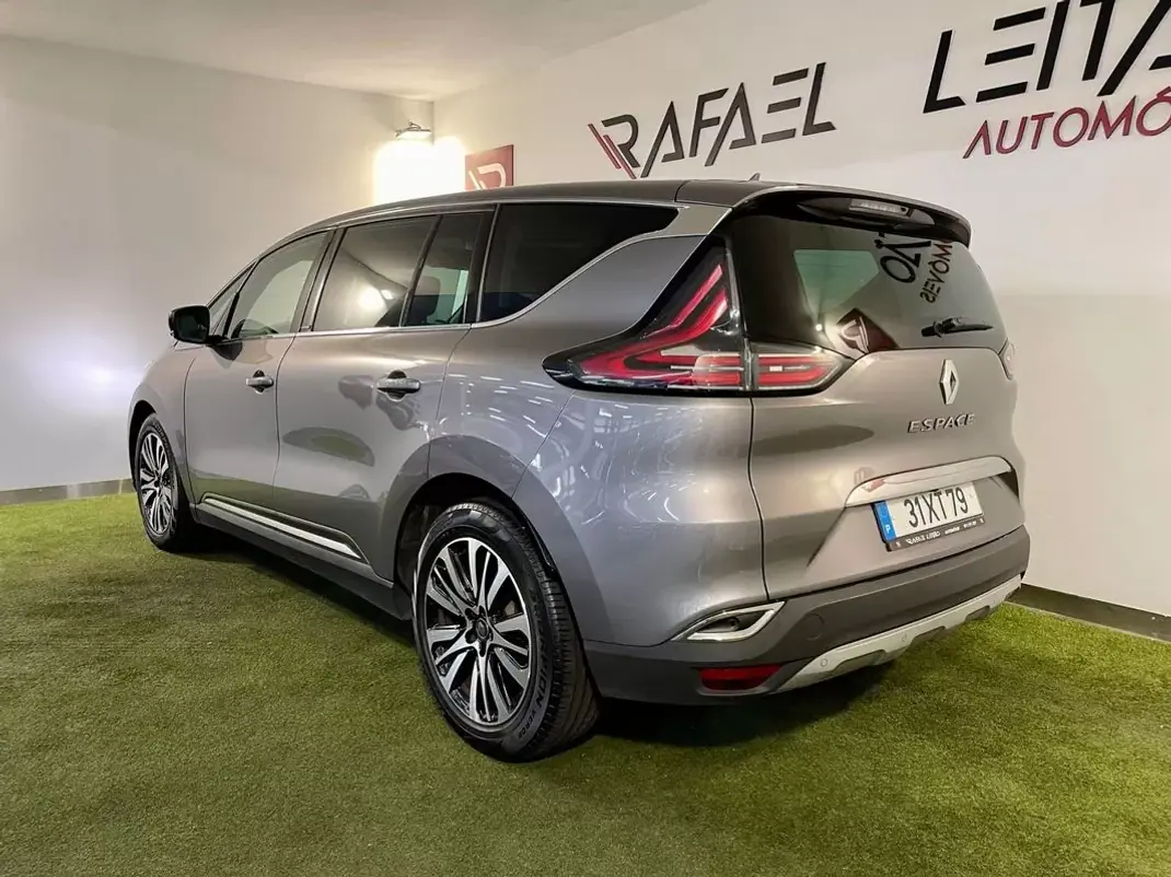Renault Espace 2019 - 20750 EUR, 179000 km - AUTO.MOTO.pt - 179000km - foto 8 de 41