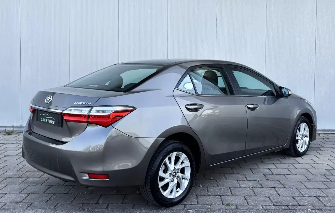 Toyota Corolla 2017 - 17200 EUR, 85000 km - AUTO.MOTO.pt - 85000km - foto 4 de 36