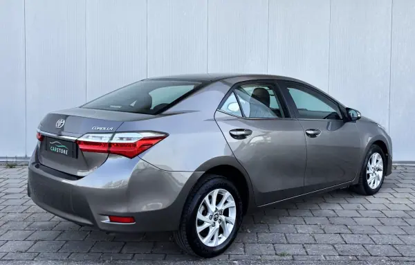 Toyota Corolla 2017 - 16450 EUR, 85000 km - AUTO.MOTO.pt - 85000km - foto 4 de 36