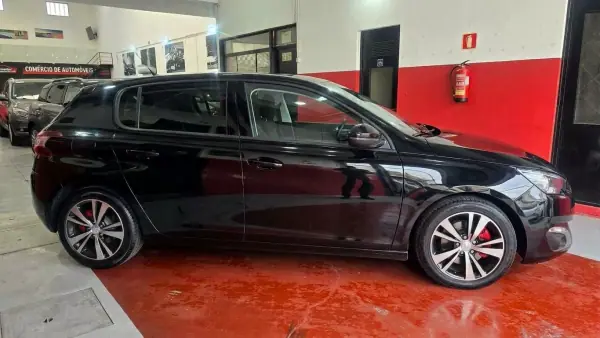 Peugeot 308 2015 — photo 2 of 45