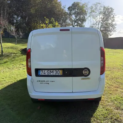 Fiat Doblo 1.3 Multijet ,3Lug. ,Iva Dedutivel 2017 - 9990 EUR, 198000 km - AUTO.MOTO.pt - 198000km - foto 2 de 27