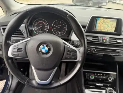 BMW 216 Active Tourer 2015 - 16000 EUR, 170700 km - AUTO.MOTO.pt - 170700km - foto 14 de 24