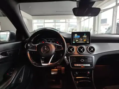 Mercedes-Benz CLA 200 2016 - 20500 EUR, 168500 km - AUTO.MOTO.pt - 168500km - foto 35 de 36