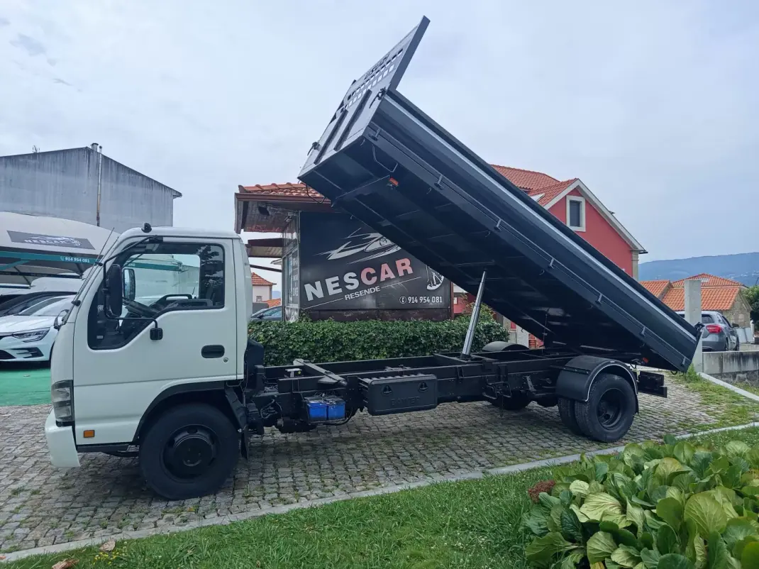 Isuzu 2008 - 24990 EUR, 94008 km - 94008km - foto 8 de 9