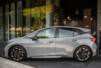 Cupra Born 2022 — foto 5 de 35