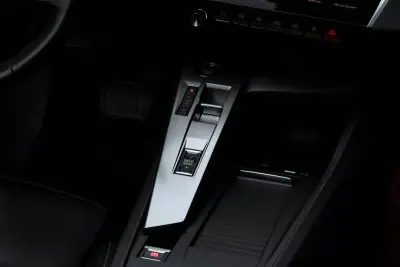 Peugeot 308 SW 2023 - 23790 EUR, 59725 km - AUTO.MOTO.pt - 59725km - foto 36 de 45