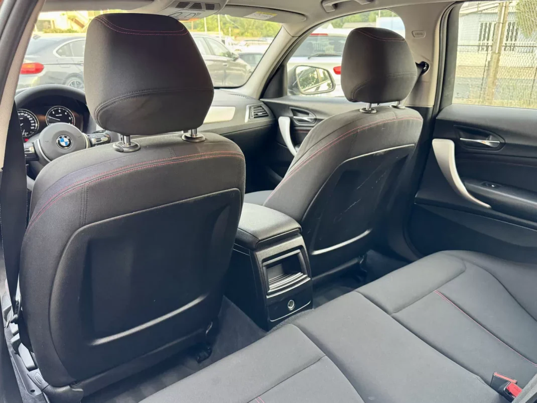 BMW 116 2019 - 14999 EUR, 140000 km - AUTO.MOTO.pt - 140000km - foto 16 de 21