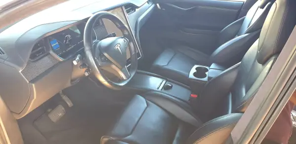 Tesla Model X 2019 - 59990 EUR, 179000 km - AUTO.MOTO.pt - 179000km - foto 13 de 61