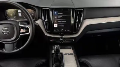 Volvo XC 60 2020 - 34999 EUR, 59321 km - AUTO.MOTO.pt - 59321km - foto 18 de 38