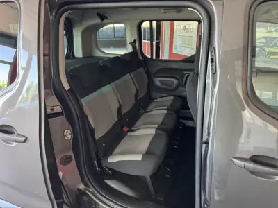 Citroën Berlingo 2019 - 20990 EUR, 103199 km - AUTO.MOTO.pt - 103199km - foto 12 de 21