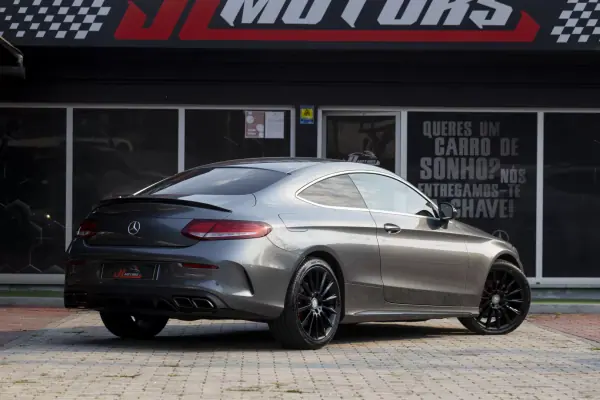 Mercedes-Benz C 220 2015 - 27900 EUR, 187660 km - 187660km - foto 34 de 41