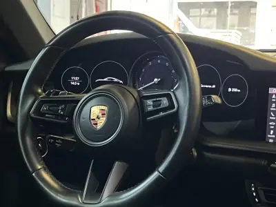 Porsche 992 2019 - 139990 EUR, 90000 km - AUTO.MOTO.pt - 90000km - foto 31 de 56