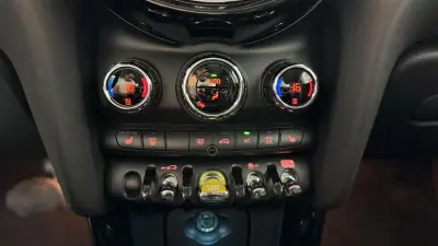 MINI 3 Portas 2023 - 22990 EUR, 4690 km - AUTO.MOTO.pt - 4690km - foto 25 de 28