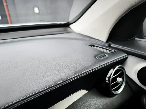 Mercedes-Benz GLC 250 2019 - 31950 EUR, 169900 km - AUTO.MOTO.pt - 169900km - foto 15 de 36