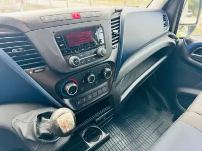 Iveco Daily IS35CC2AA S 2019 - 23500 EUR, 190000 km - AUTO.MOTO.pt - 190000km - foto 11 de 23