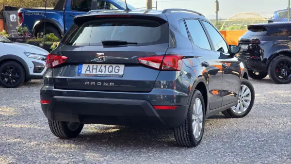 SEAT Arona 2021 - 15850 EUR, 46800 km - AUTO.MOTO.pt - 46800km - foto 3 de 21