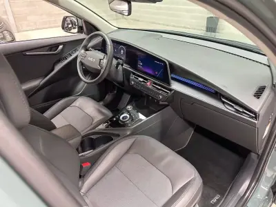Kia e-Niro 2023 - 27950 EUR, 27488 km - AUTO.MOTO.pt - 27488km - foto 10 de 53